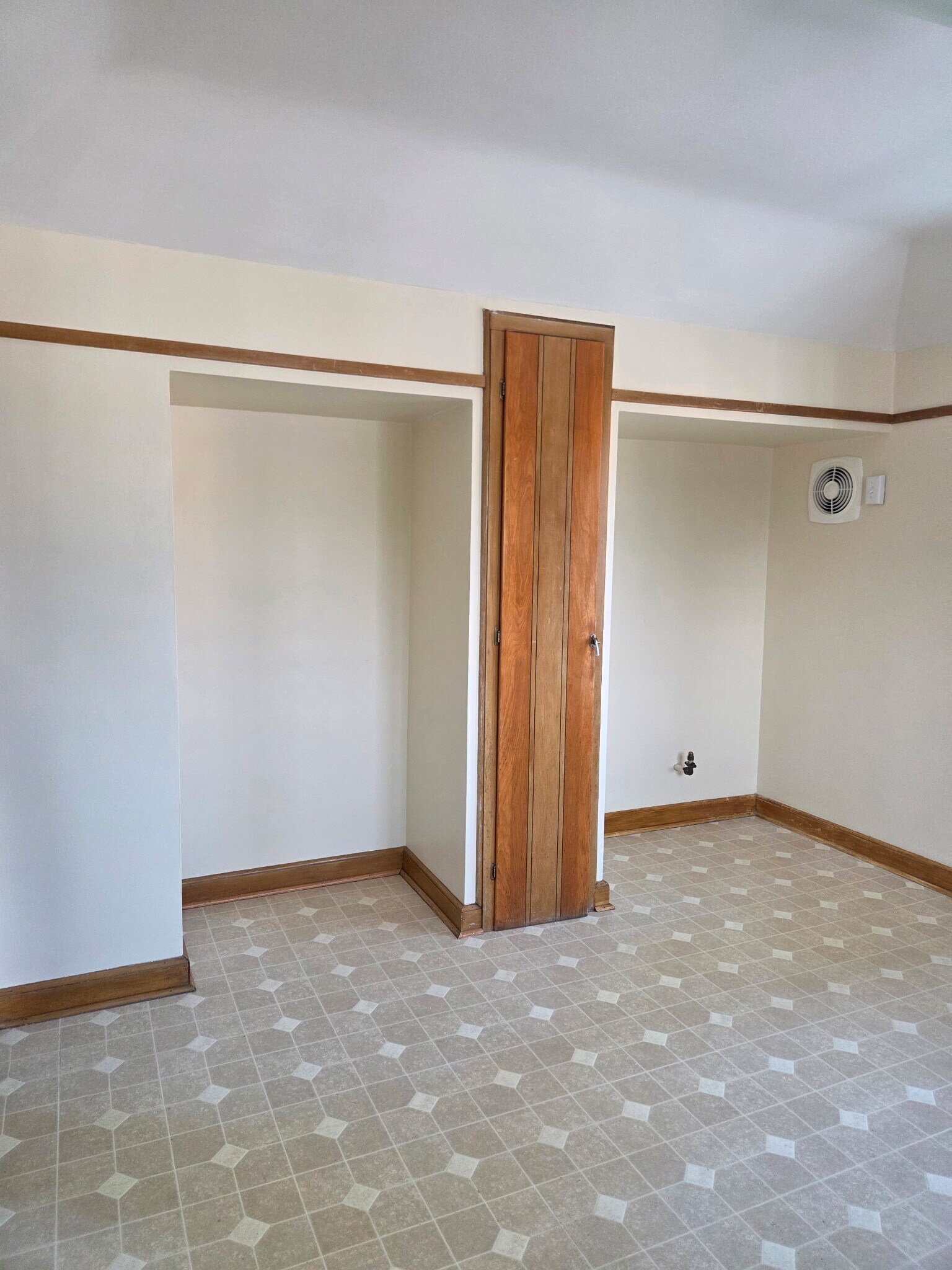 Building Photo - 3122 N 49th St