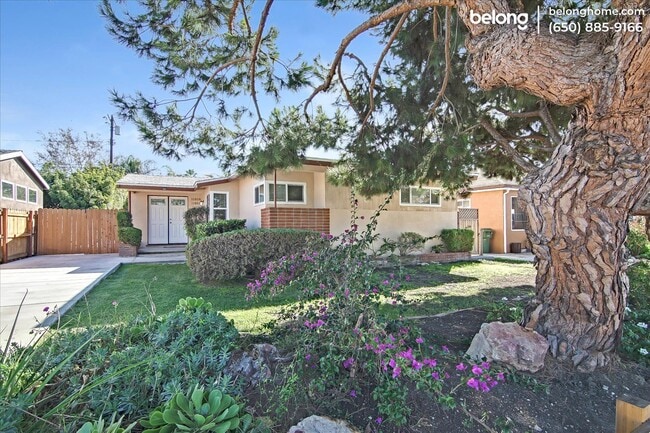 Building Photo - 11856 Beatrice St