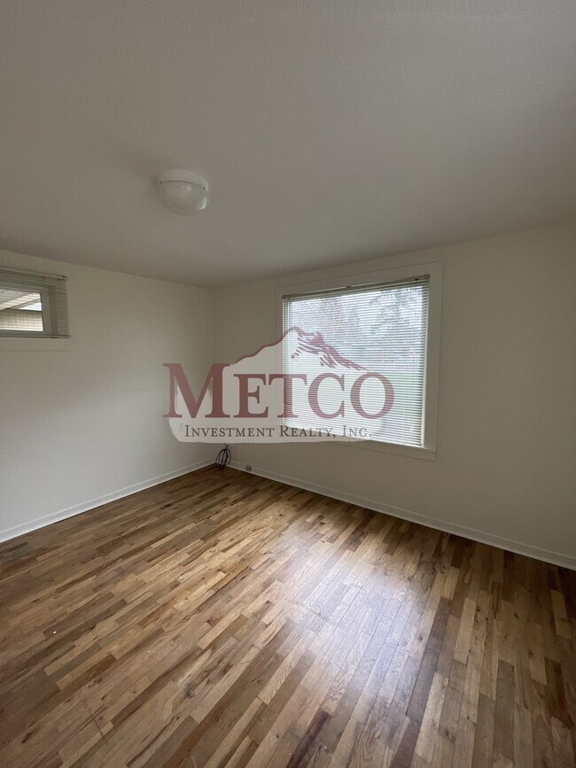 Building Photo - 22804