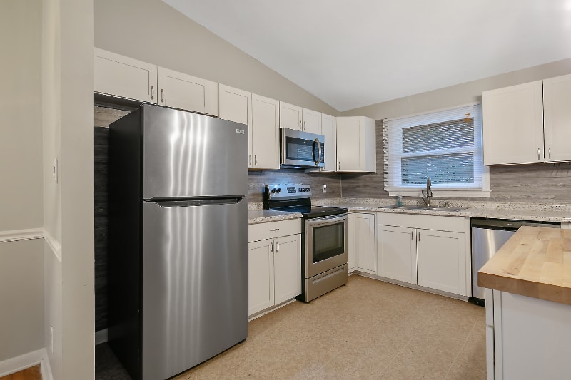 Building Photo - 4442 Wellington Dr