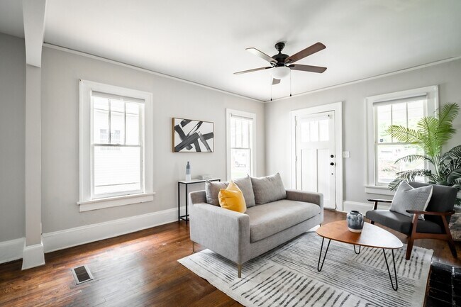 Building Photo - 23 Clifton St SE