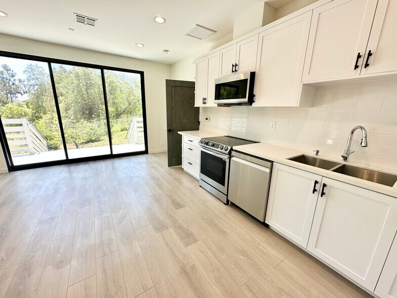 Building Photo - 29051 Pacific Coast Hwy