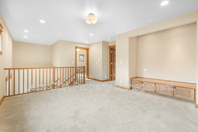 Building Photo - 3270 N Waterwood Ln