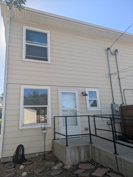 Building Photo - 34 S Hazel Ct