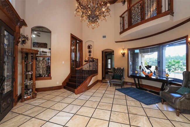 Building Photo - 22 Post Shadow Estate Dr