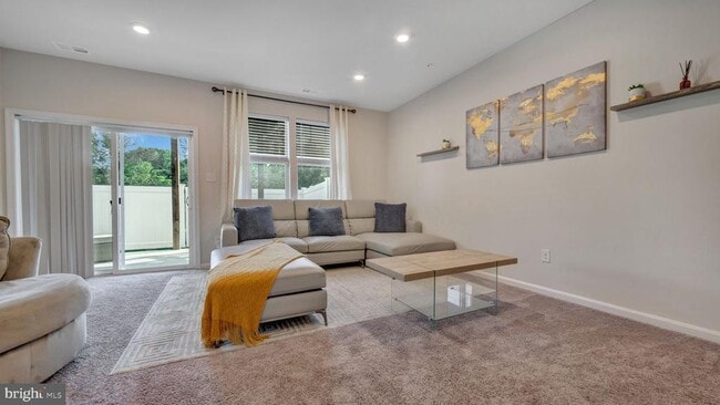 Building Photo - 7748 Venice Ln