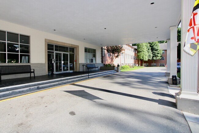 Building Photo - 5301 Westbard Cir