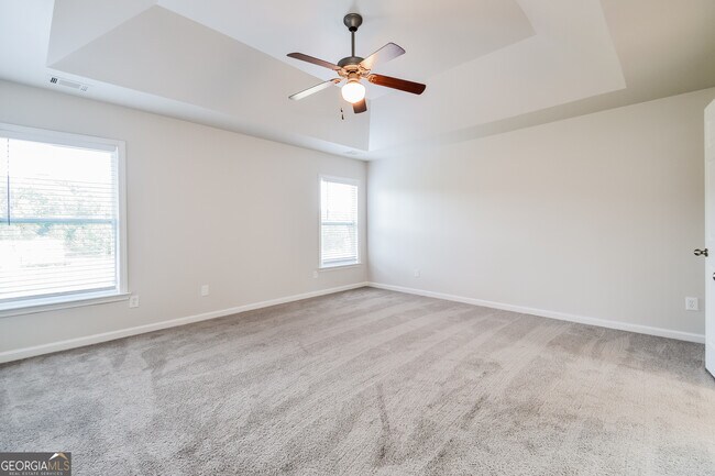 Building Photo - 8904 Crestview Cir