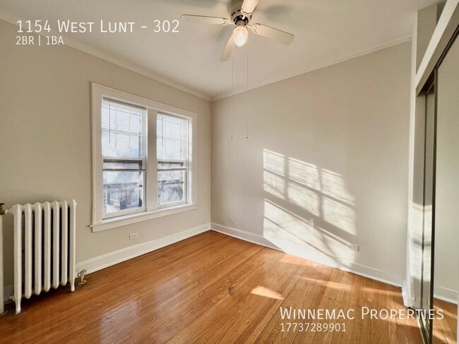 Building Photo - 1154 West Lunt-302