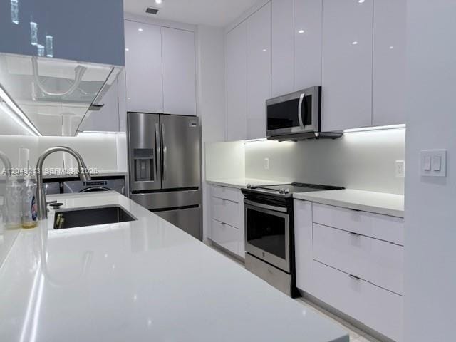 Building Photo - 881 Ocean Dr