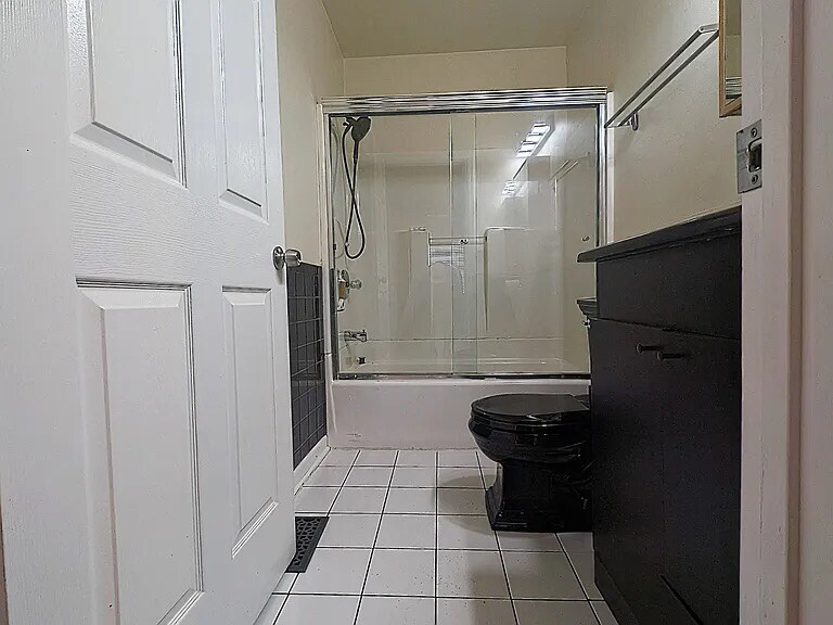 Building Photo - 1025 Brookhurst Dr