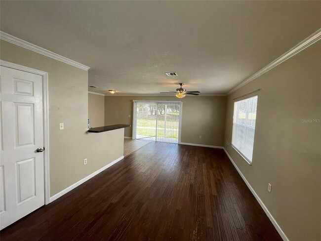 Building Photo - 1090 Park Central Cir