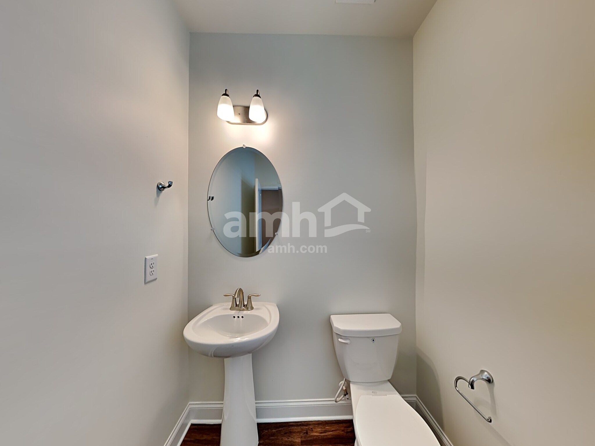 Building Photo - 8105 Brookbend Dr