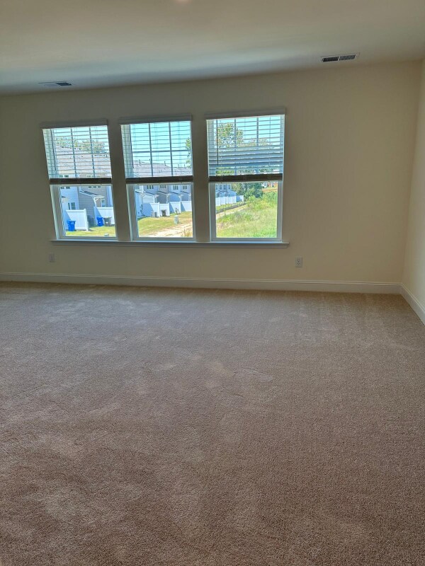Building Photo - 90 Hyacinth Ln