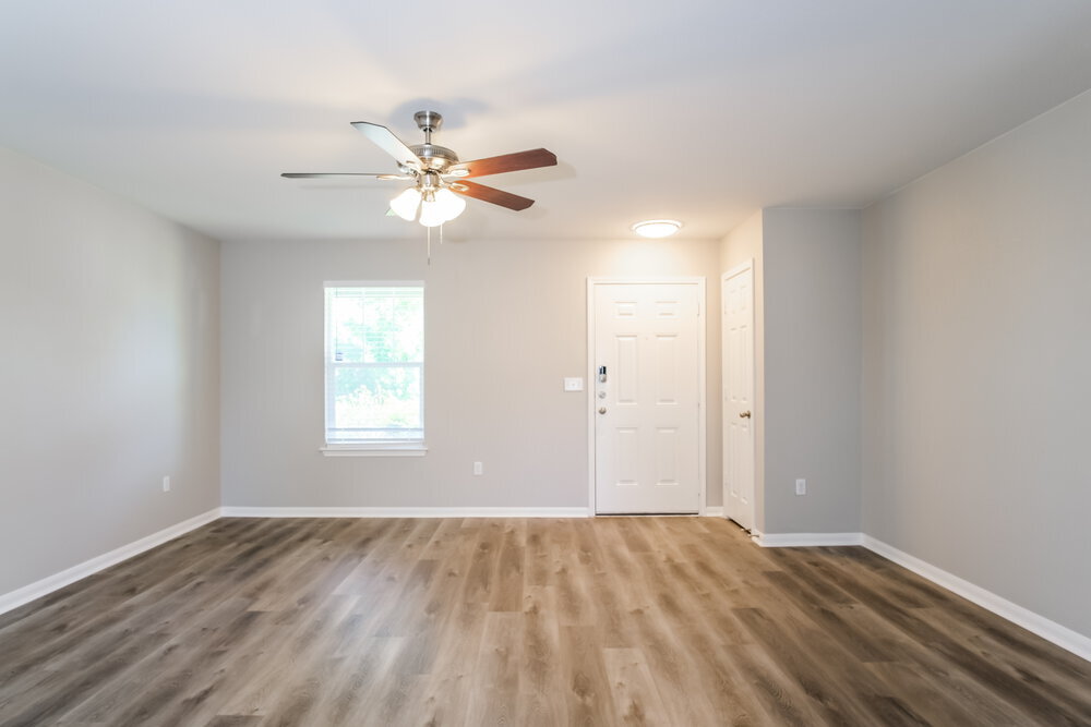 Building Photo - 388 Musgrav