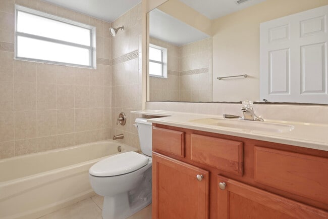 Building Photo - 5651 NW North Crisona Cir