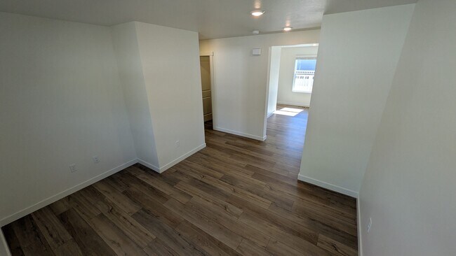 Building Photo - 4693 W Quarterhorse Dr