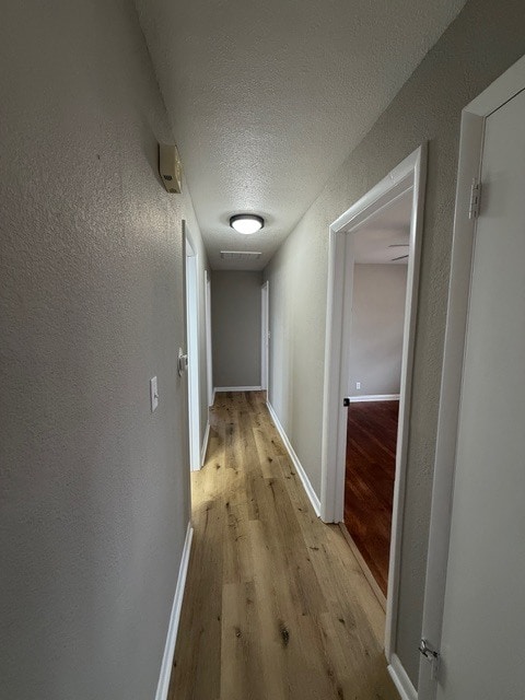 Building Photo - 2213 Roland Dr