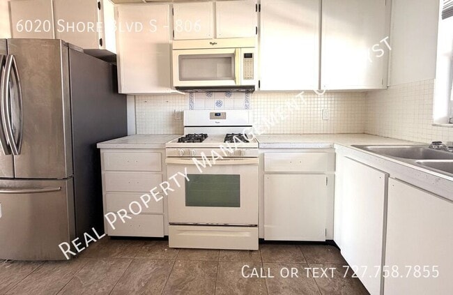 Building Photo - 6020 Shore Blvd S