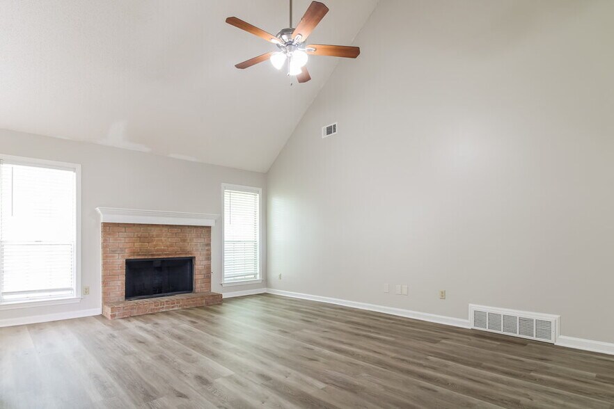 Building Photo - 8538 Overcup Oaks Dr