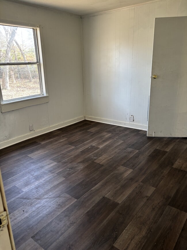 Building Photo - 1112 N 5th Ave