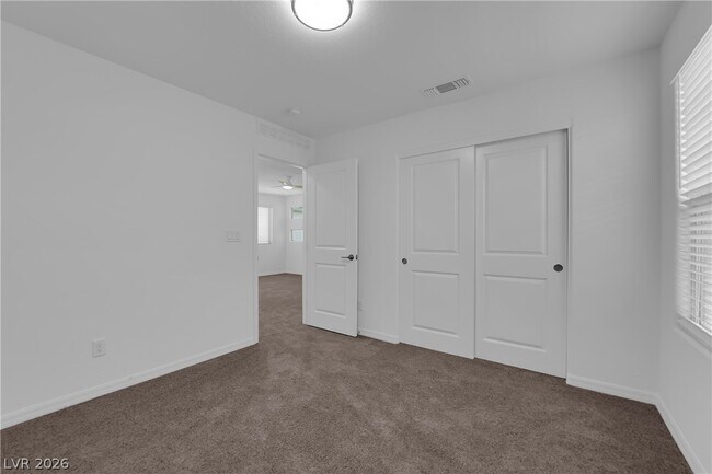 Building Photo - 10263 Estancia Hl St