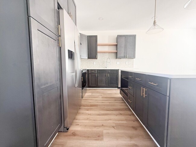 Building Photo - Spacious 3-Bedroom Townhome at Highbury | Modern Living Near Tennessee Tech