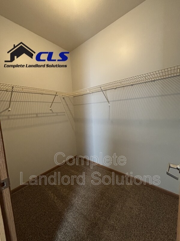 Building Photo - 1400 North Ave