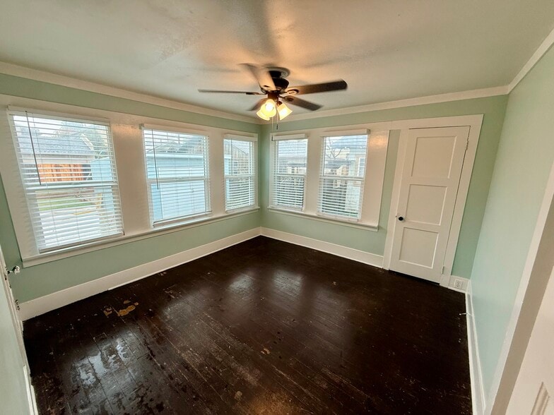 2nd Bedroom 3 - 308 E School St