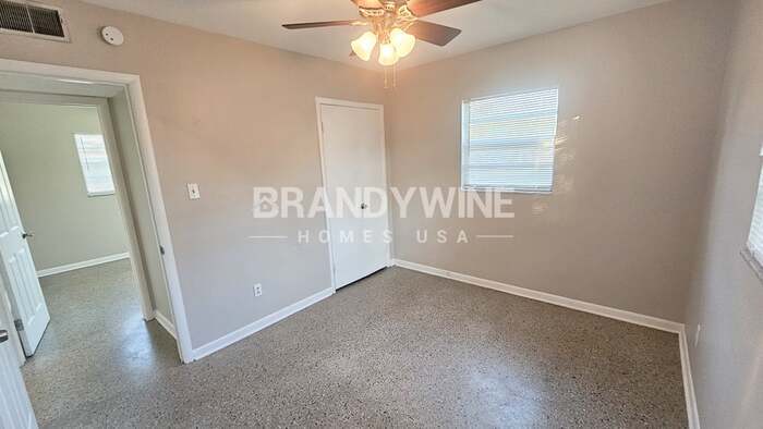 Building Photo - 1508 W Hamilton Ave