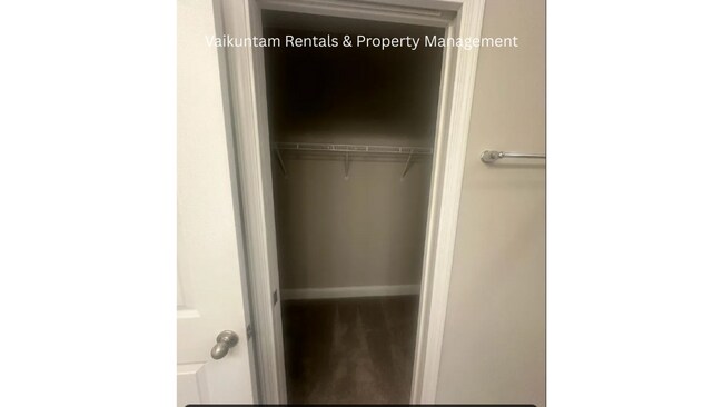 Building Photo - 761 Cherry Elm Dr