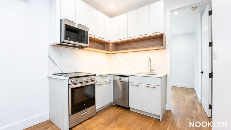 Primary Photo - 122 29th St