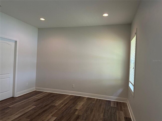 Building Photo - 4926 Newport News Cir
