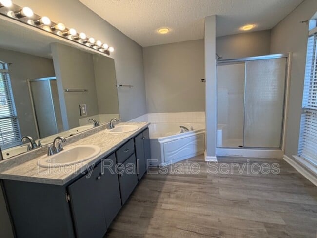 Building Photo - 124 Wayfair Ln