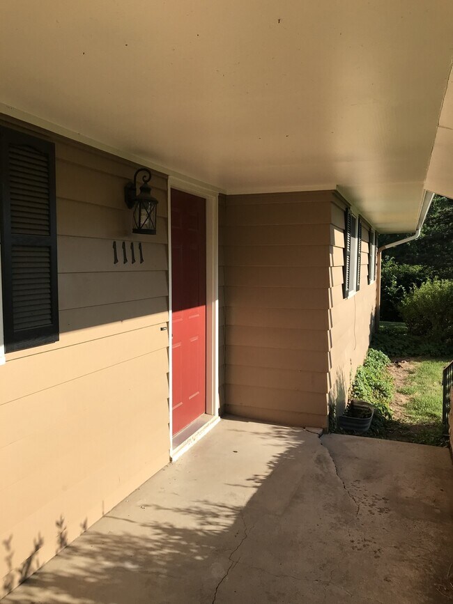 Building Photo - 1111 Wharton Manor Rd