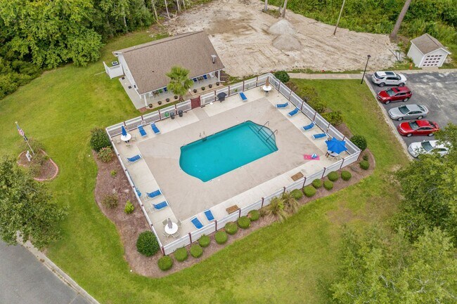Building Photo - Golf Course Living Just Minutes from North Myrtle Beach – Long-Term Rental in Aberdeen