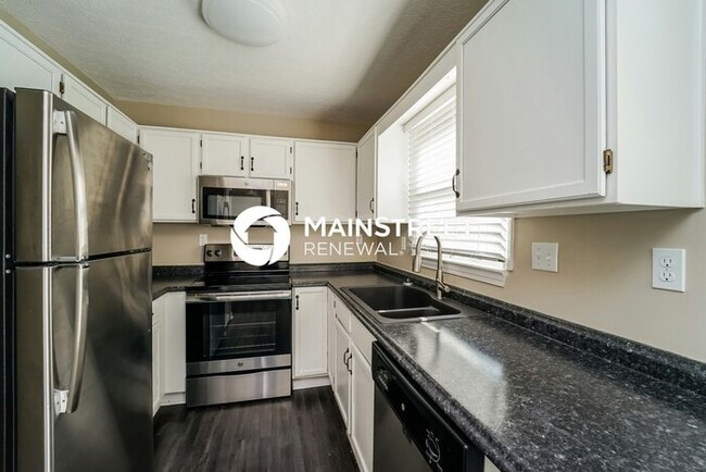 Building Photo - 3 Bedroom Pet-Friendly Home in Louisville,...