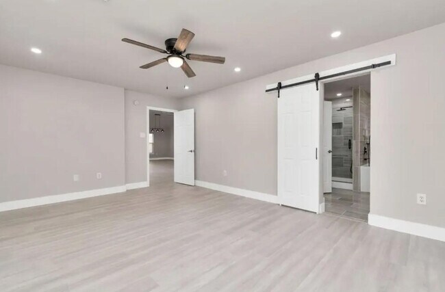 Building Photo - 3827 Flatwood Dr