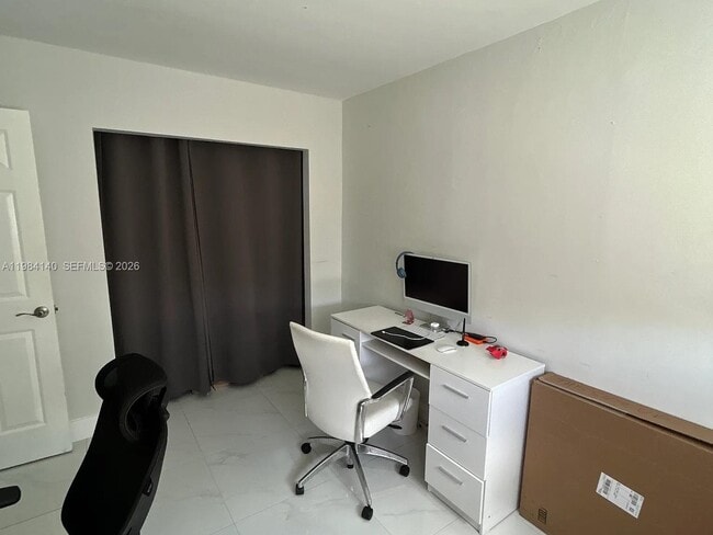 Building Photo - 16231 SW 99th Ct