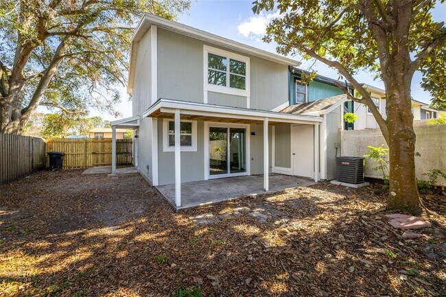 Building Photo - 14224 Village Terrace Dr