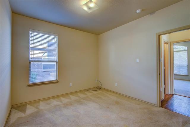 Building Photo - 10825 Irish Glen Trail