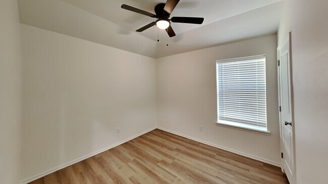 Building Photo - 11403 University Drive