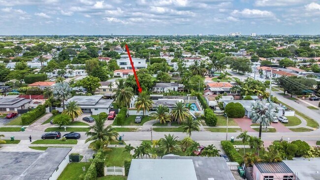 Building Photo - 2040 SW 80th Ct