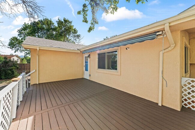 Building Photo - 4025 N Carefree Cir