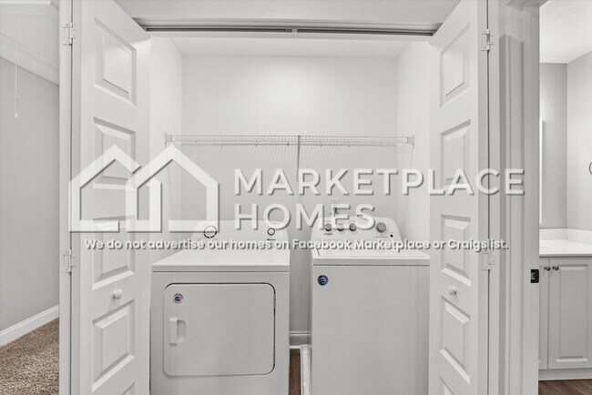 Building Photo - 128 Downsbury Rd