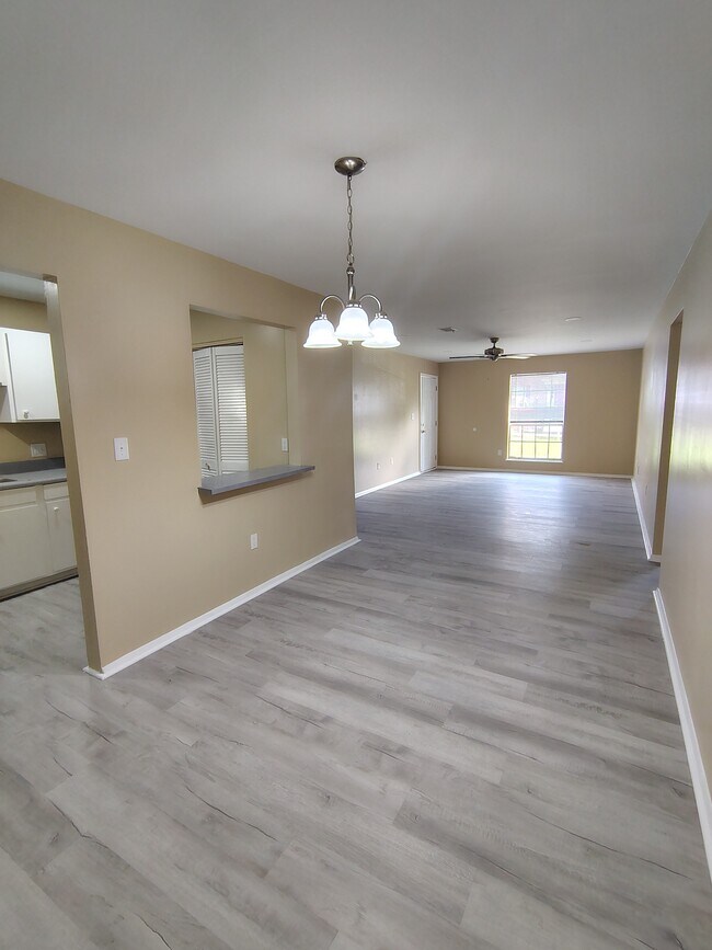 Building Photo - 3630 Ranch Rd