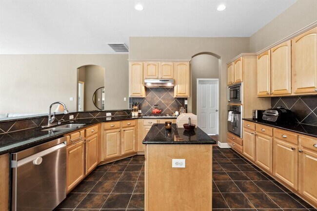 Building Photo - 36 Stone Terrace Dr