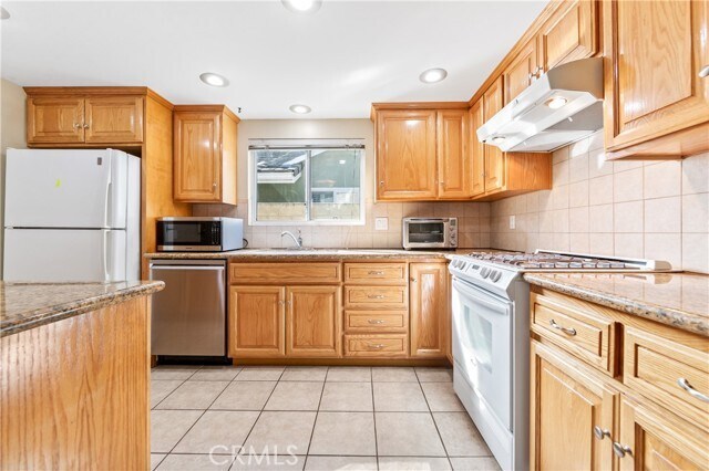 Building Photo - 19571 Roderick Ln