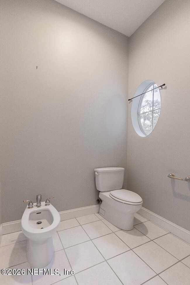 Building Photo - 5466 River Trail Rd N