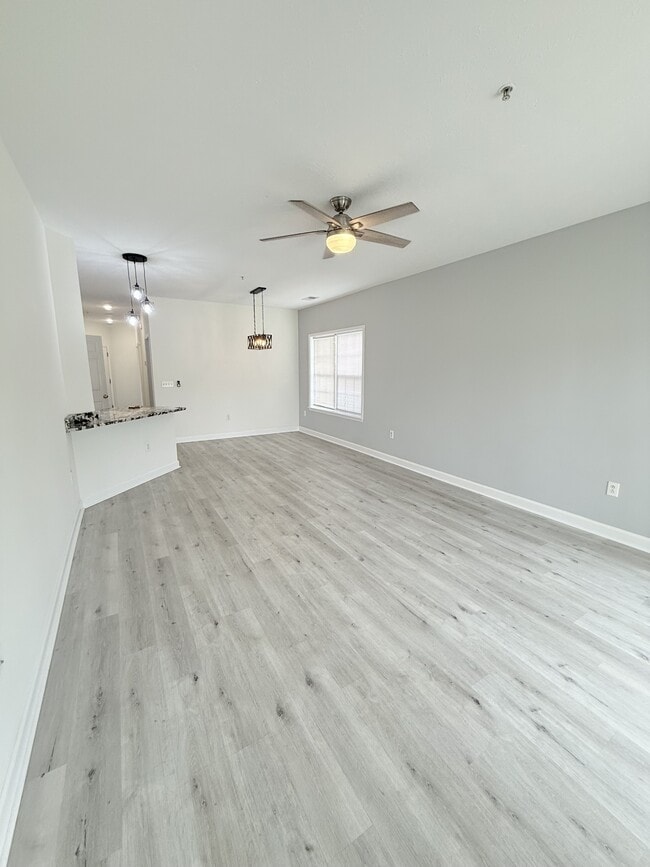 Building Photo - 129 Ashley Park Dr